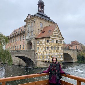 Meet your Posher, Kay